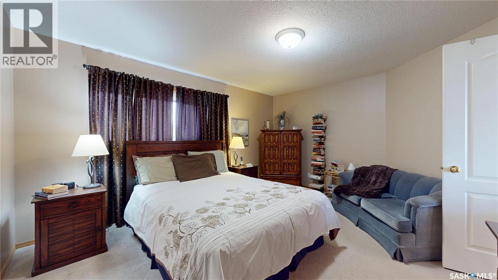 11172 Wascana Meadows, Regina, SK - Indoor Photo Showing Bedroom