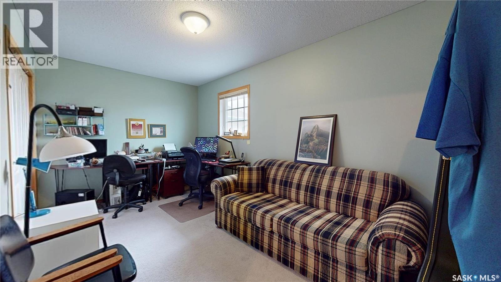 11172 Wascana Meadows, Regina, SK - Indoor Photo Showing Other Room