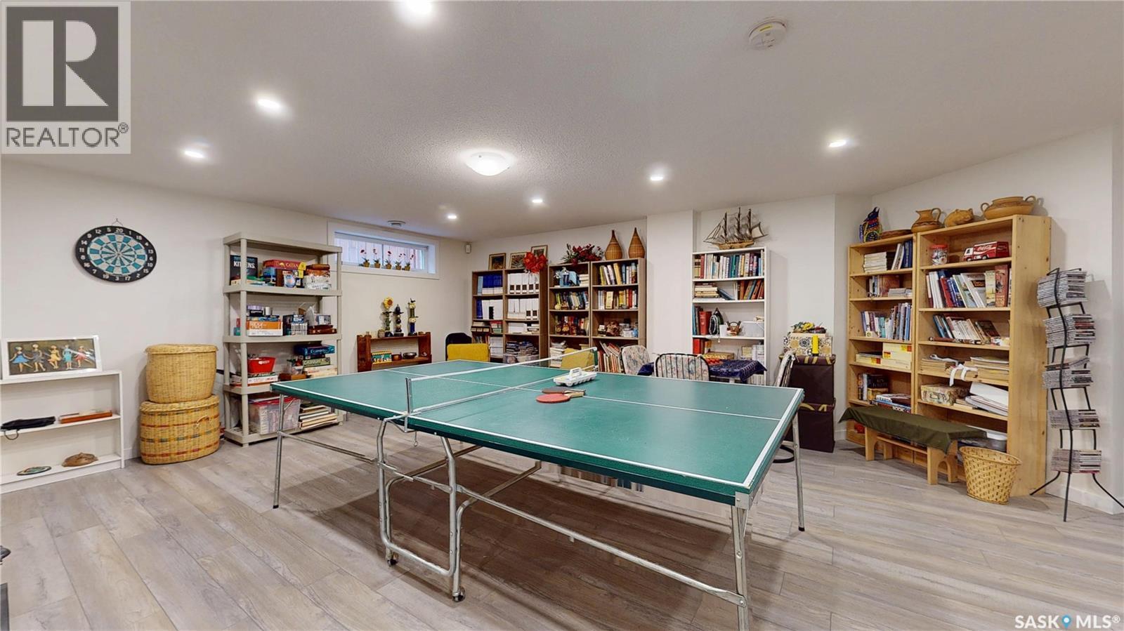 11172 Wascana Meadows, Regina, SK - Indoor