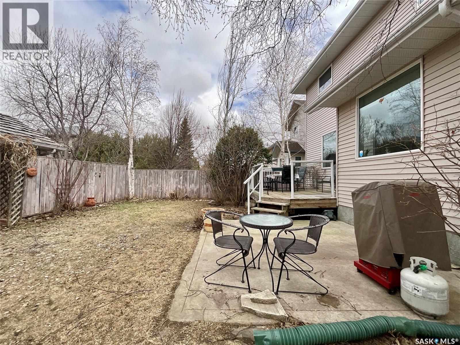 11172 Wascana Meadows, Regina, SK - Outdoor With Deck Patio Veranda