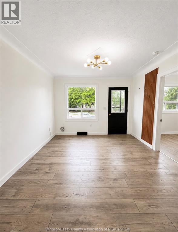 1532 Albert, Windsor, ON - Indoor Photo Showing Other Room