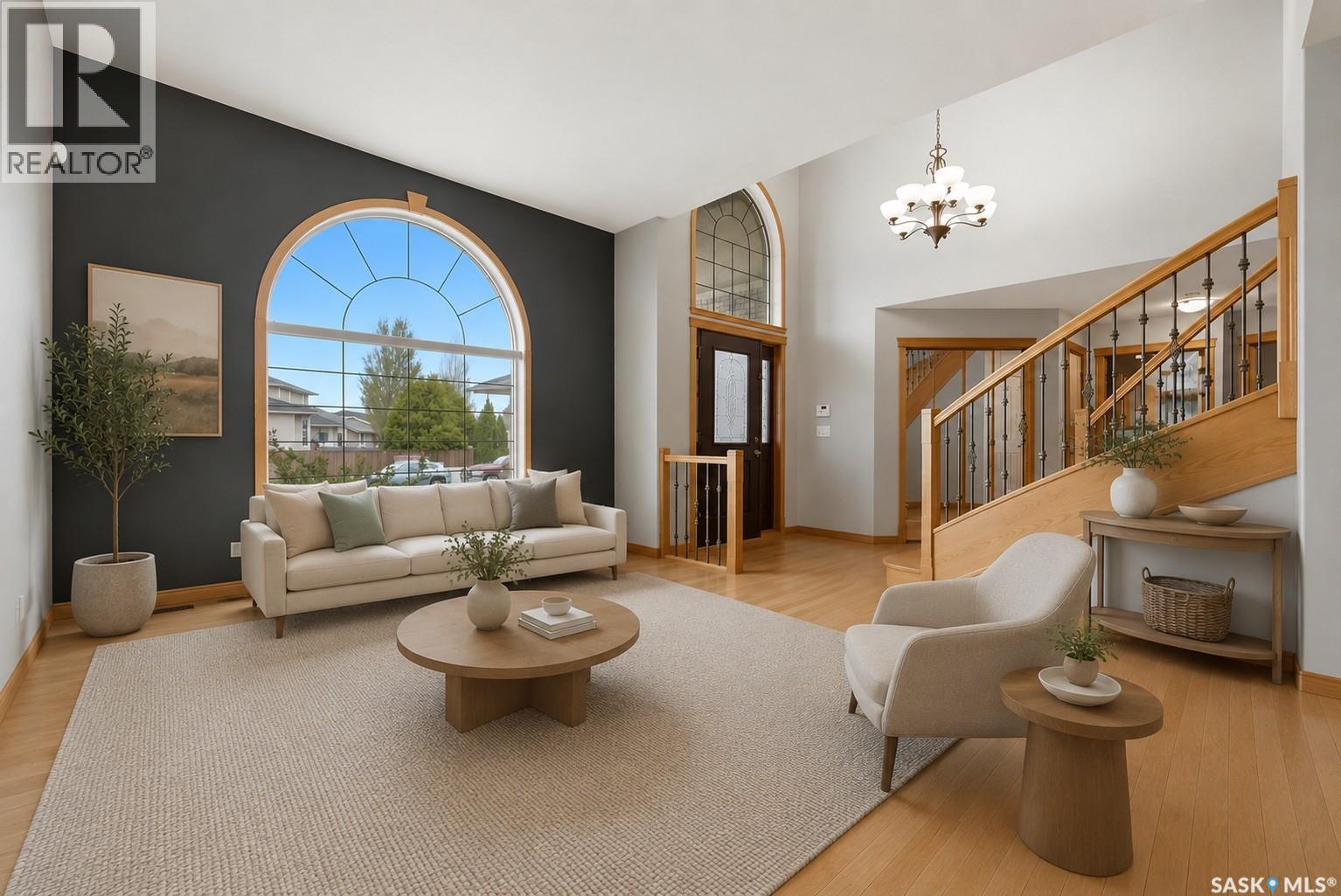 9382 Wascana Mews, Regina, SK - Indoor Photo Showing Living Room