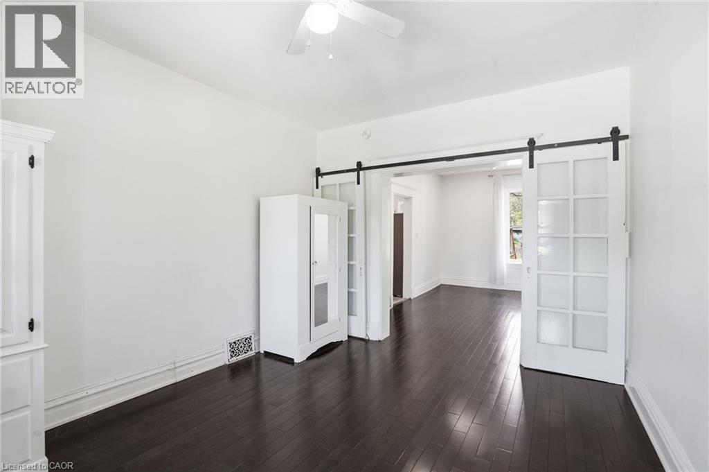 38 Norway Avenue, Hamilton, ON - Indoor Photo Showing Other Room