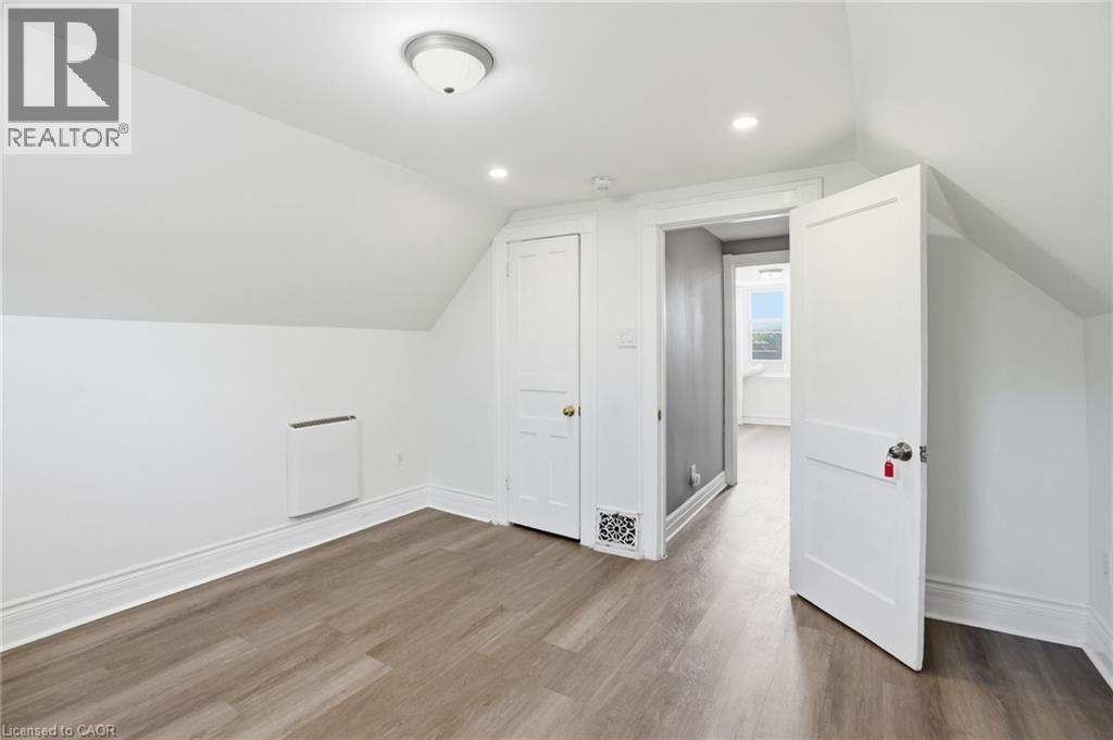38 Norway Avenue, Hamilton, ON - Indoor Photo Showing Other Room