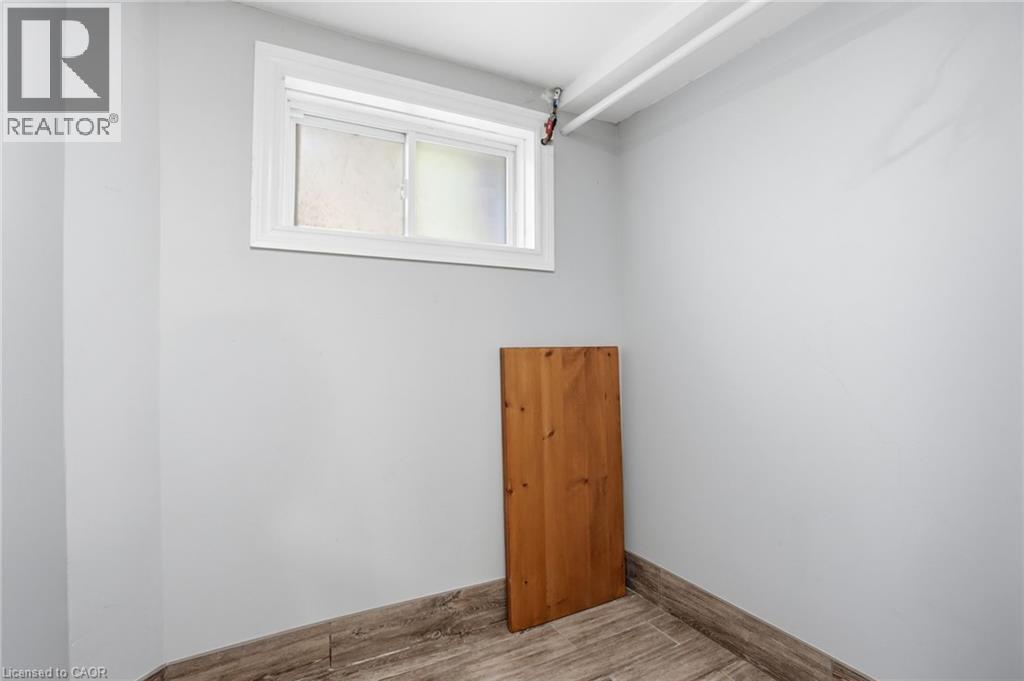 38 Norway Avenue, Hamilton, ON - Indoor Photo Showing Other Room