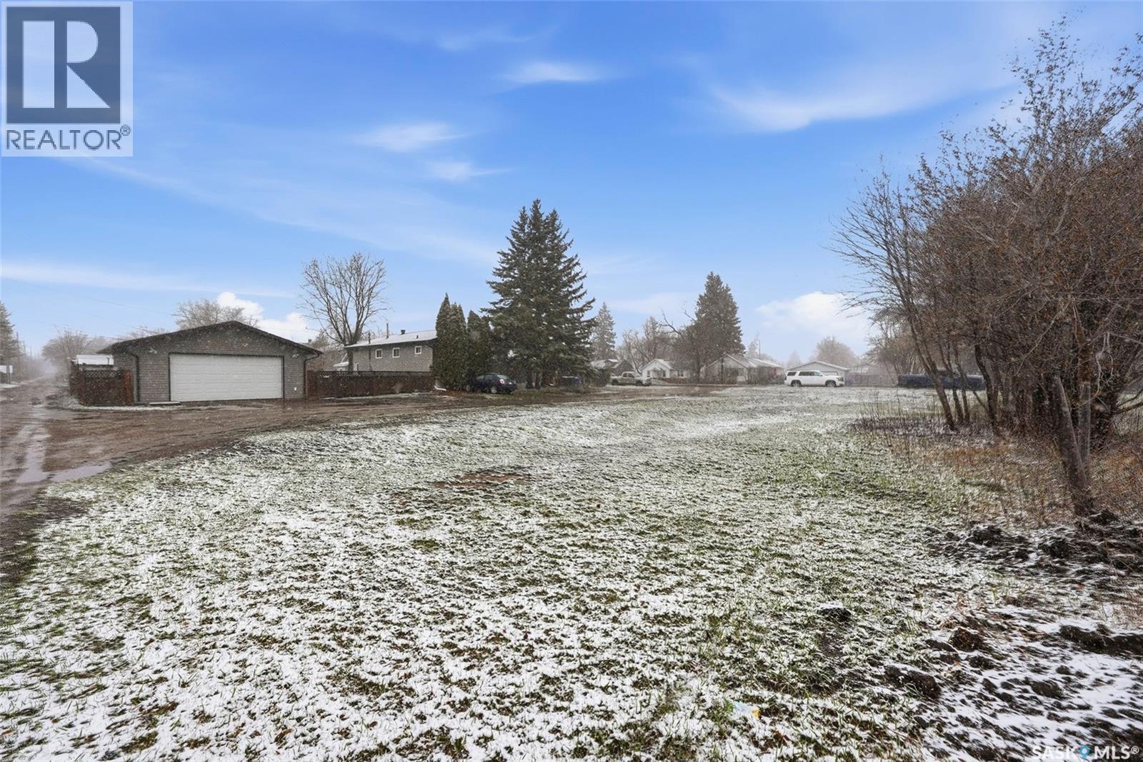 743 7Th Street E, Prince Albert, SK