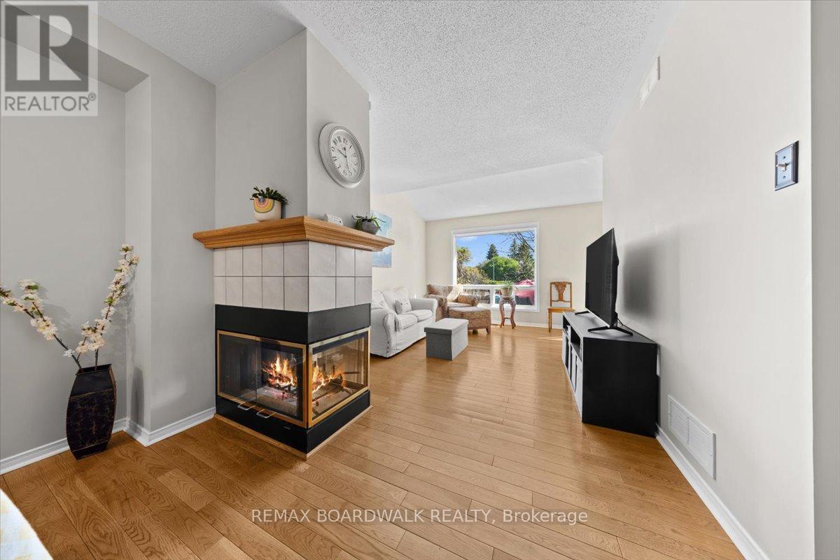 155 Crampton Drive, Carleton Place, ON - Indoor Photo Showing Living Room With Fireplace