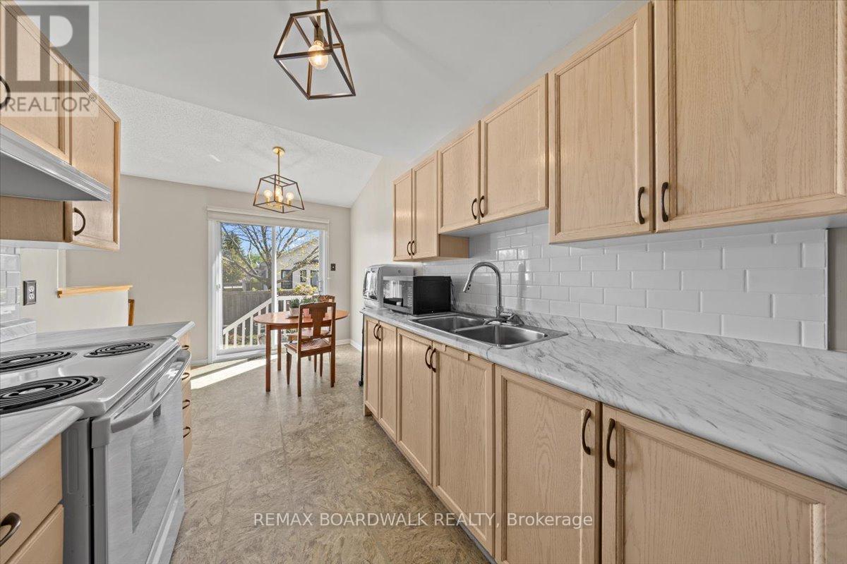155 Crampton Drive, Carleton Place, ON - Indoor Photo Showing Kitchen With Double Sink