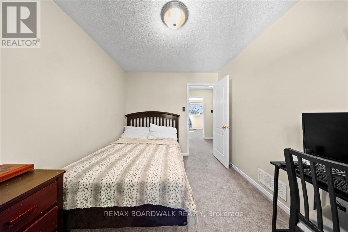 155 Crampton Drive, Carleton Place, ON - Indoor Photo Showing Bedroom