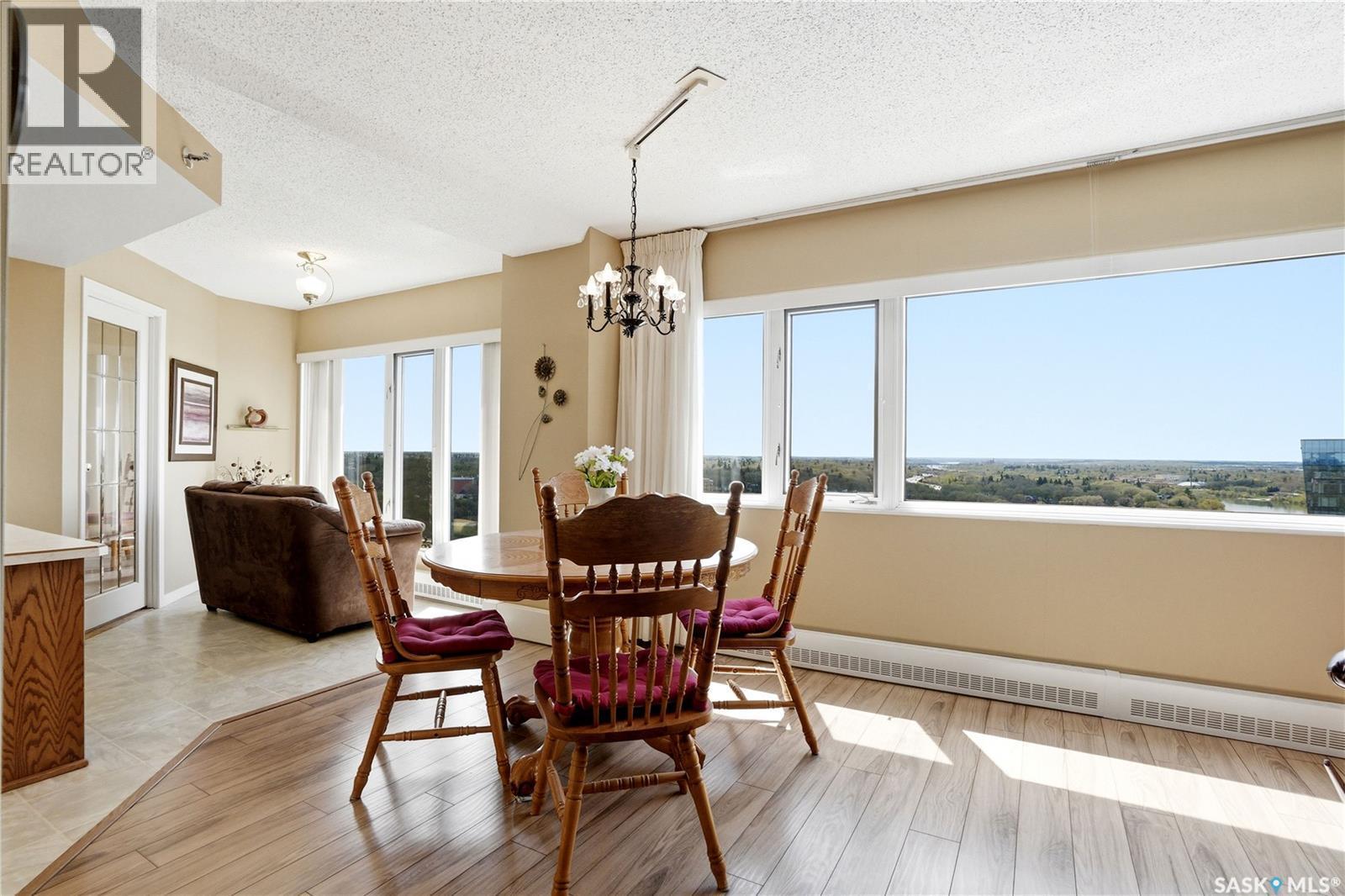 2160 424 Spadina Crescent E, Saskatoon, SK - Indoor Photo Showing Dining Room