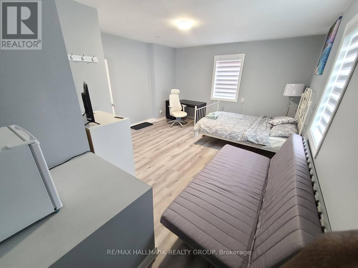 474 Somerset Street W, Ottawa, ON