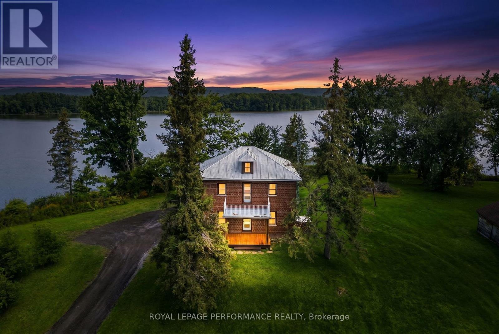 2970 Bay Road, Champlain, ON