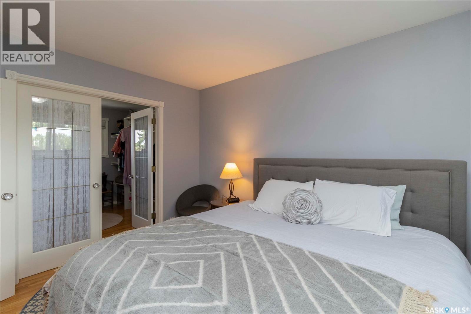 1515 Hilliard Street E, Saskatoon, SK - Indoor Photo Showing Bedroom