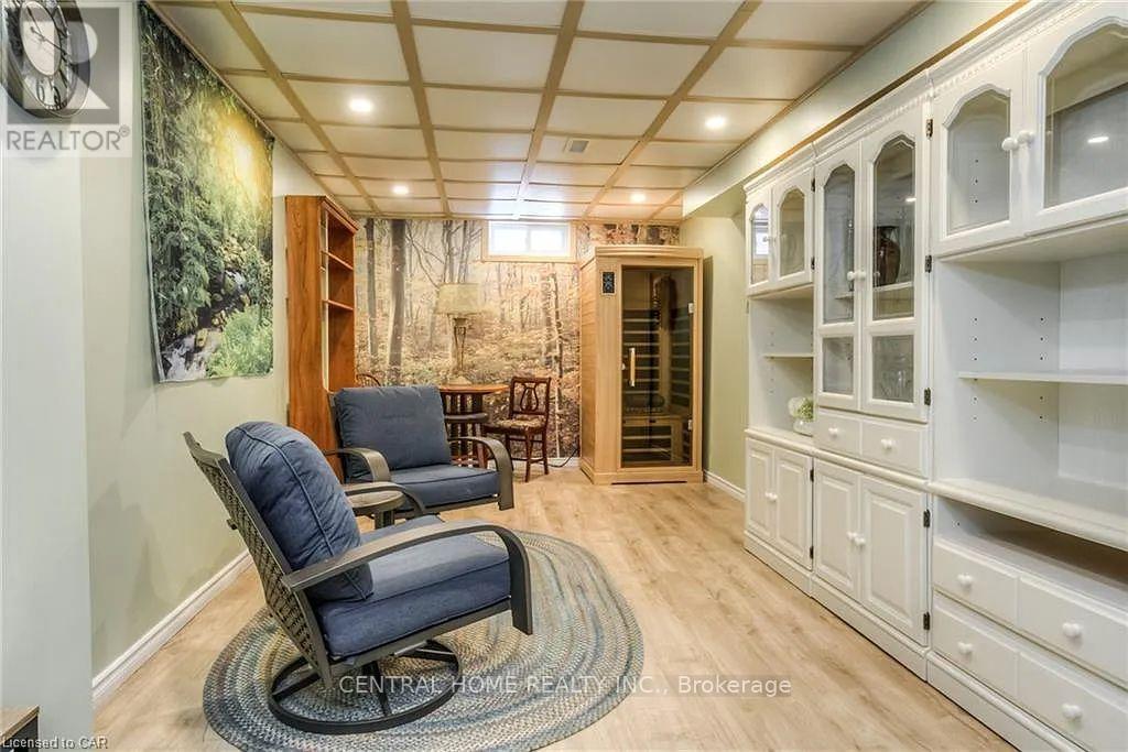 100 Biehn Drive, Kitchener, ON - Indoor
