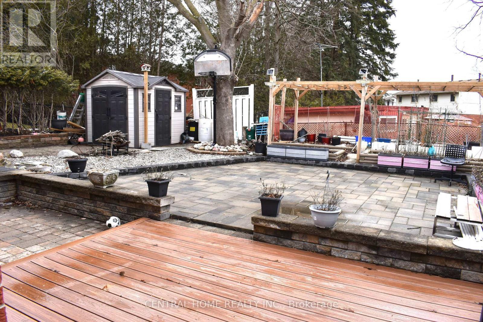 100 Biehn Drive, Kitchener, ON - Outdoor
