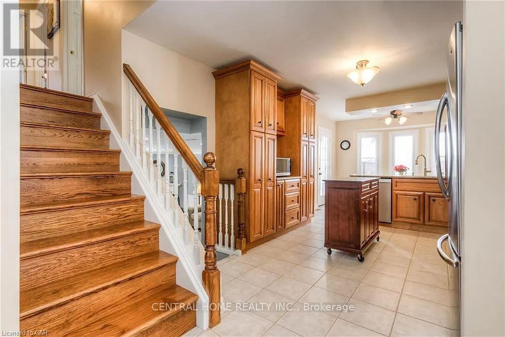 100 Biehn Drive, Kitchener, ON - Indoor Photo Showing Other Room