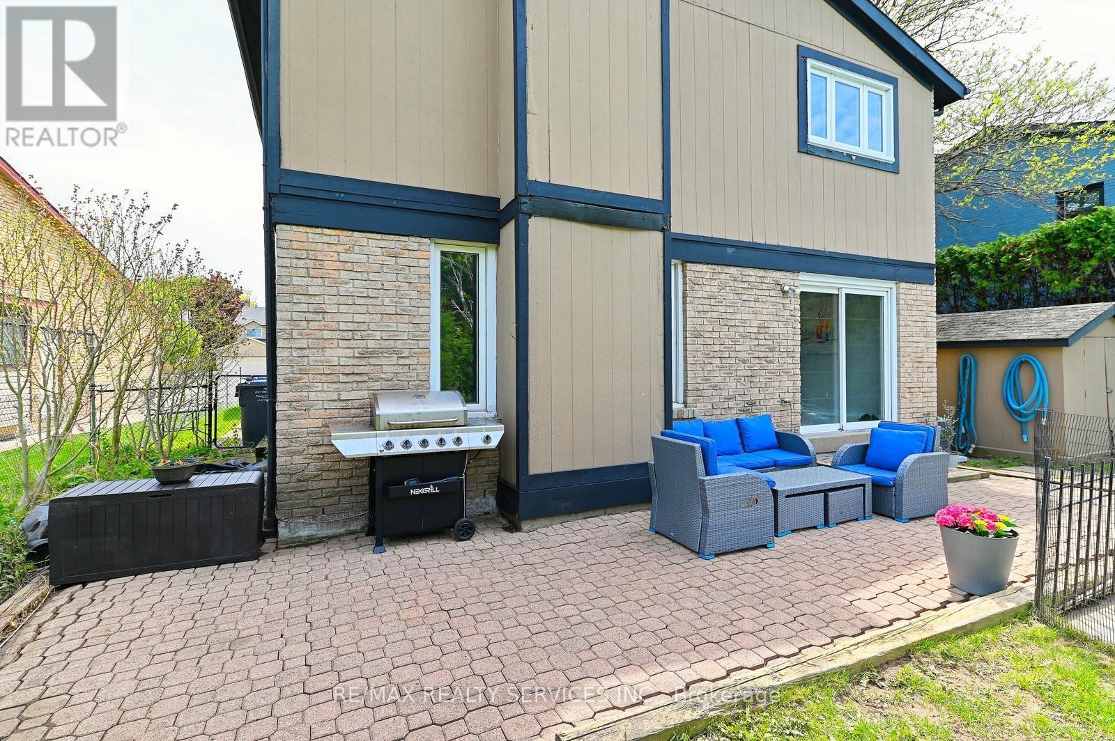 2545 Folkway Drive, Mississauga, ON - Outdoor With Exterior