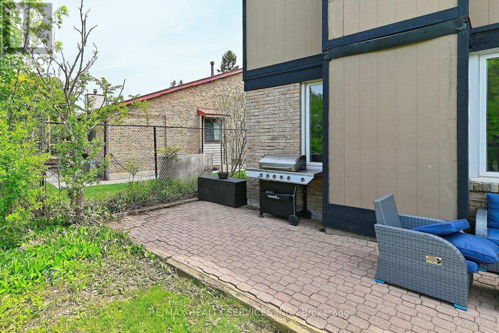 2545 Folkway Drive, Mississauga, ON - Outdoor With Exterior