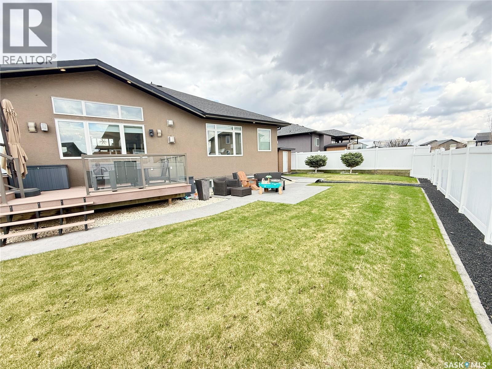 1832 Gordon Miles Place, Weyburn, SK - Outdoor With Deck Patio Veranda