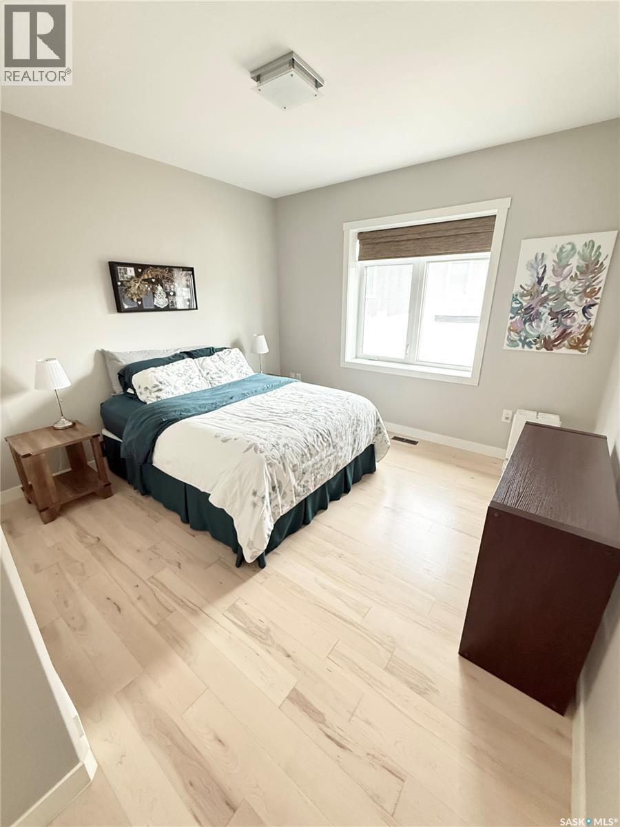 1832 Gordon Miles Place, Weyburn, SK - Indoor Photo Showing Bedroom