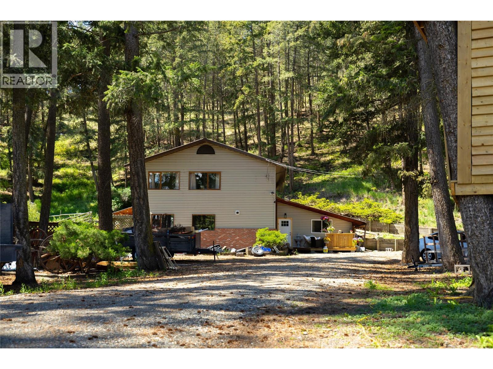 Front view of your home - 4644 97 Highway, Westwold, BC - Outdoor