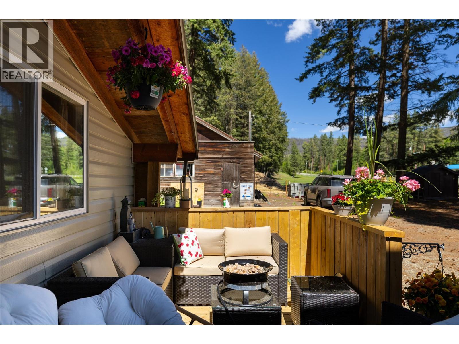 Front deck off entry - 4644 97 Highway, Westwold, BC - Outdoor With Deck Patio Veranda