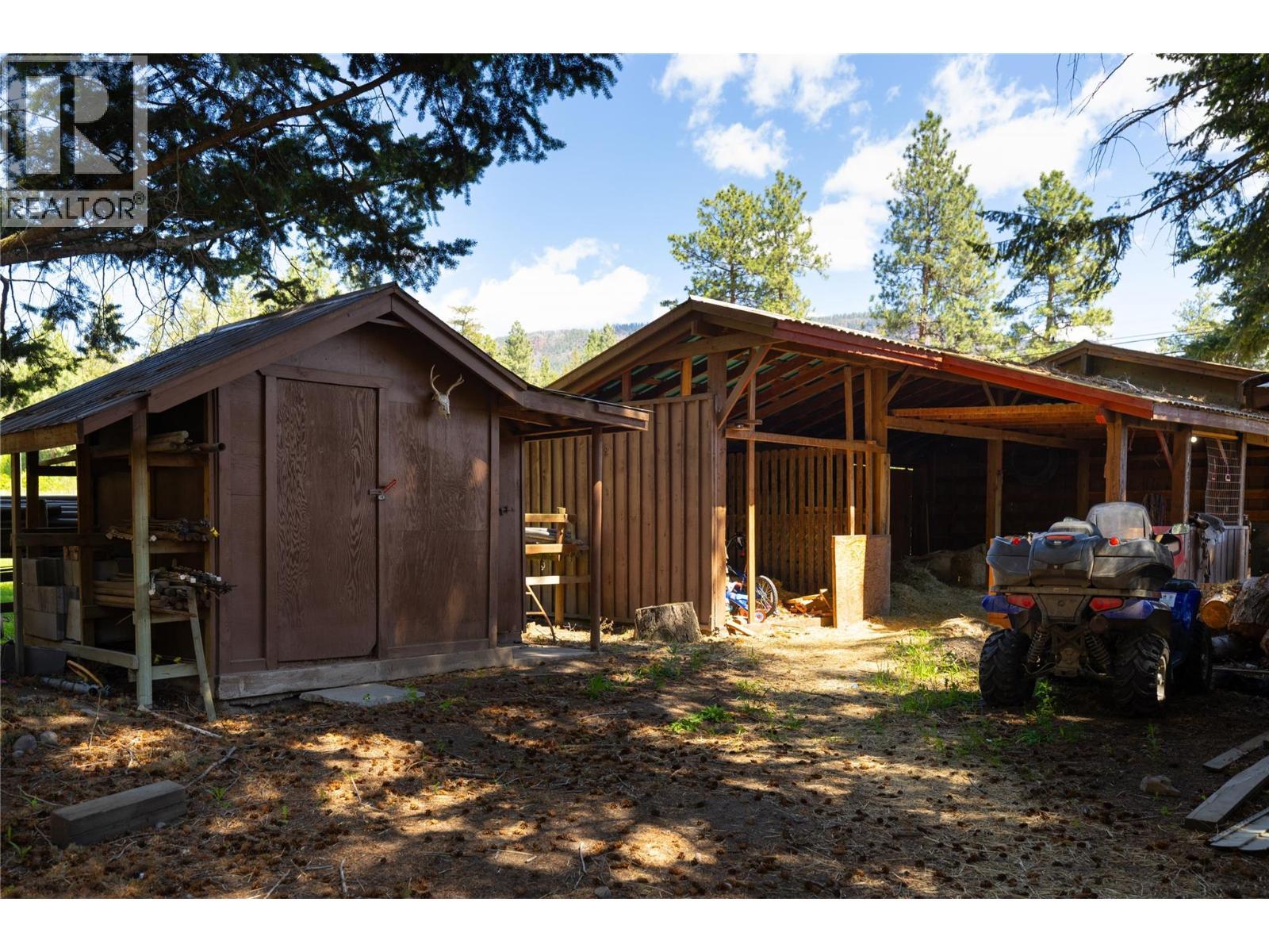 Barn, hay storage - 4644 97 Highway, Westwold, BC - Outdoor With Deck Patio Veranda
