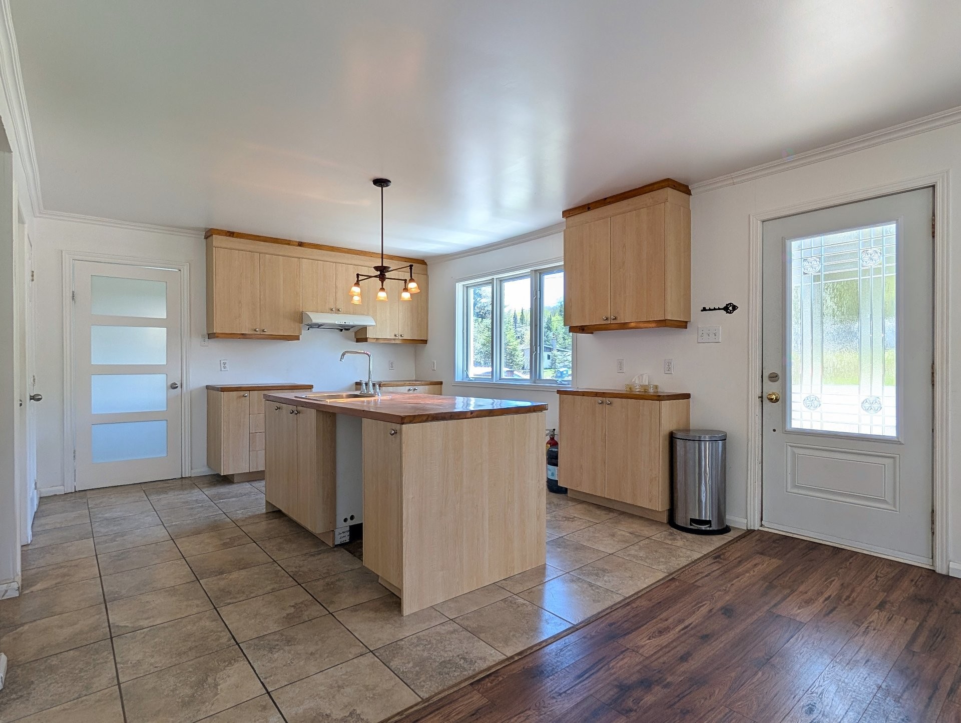 Kitchen - 205 Ch. Martin, Saint-Calixte, QC - Indoor Photo Showing Kitchen