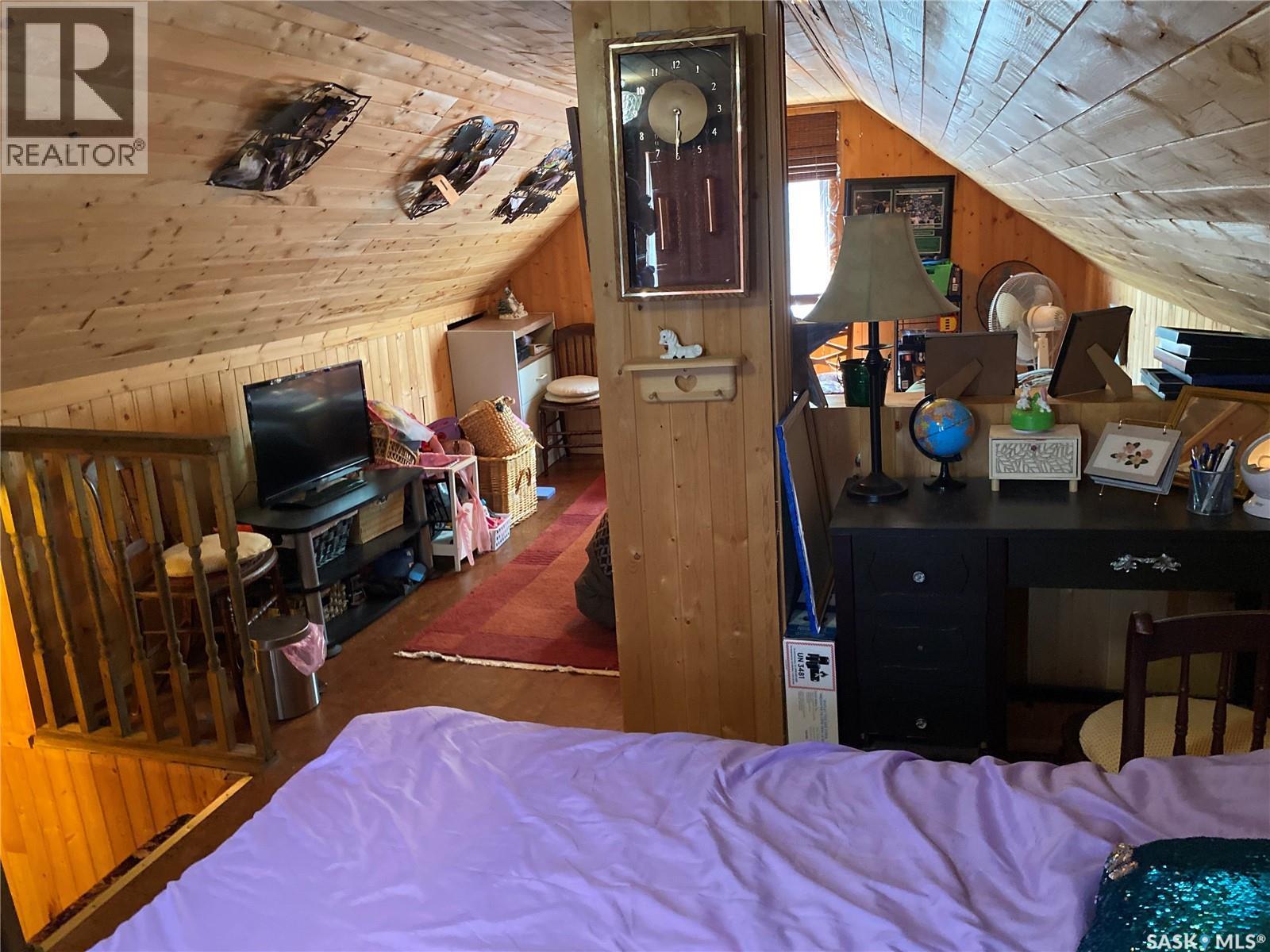 2050 Mccrea Road, Marean Lake, SK - Indoor Photo Showing Bedroom