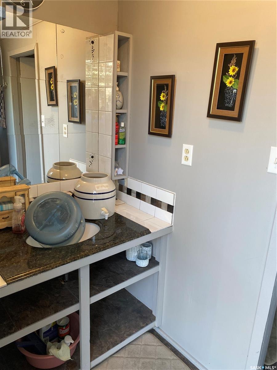 2050 Mccrea Road, Marean Lake, SK - Indoor