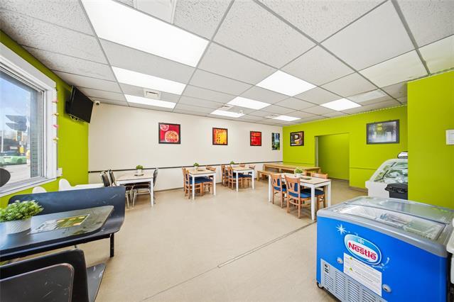 163 Henderson Hwy, Winnipeg, MB