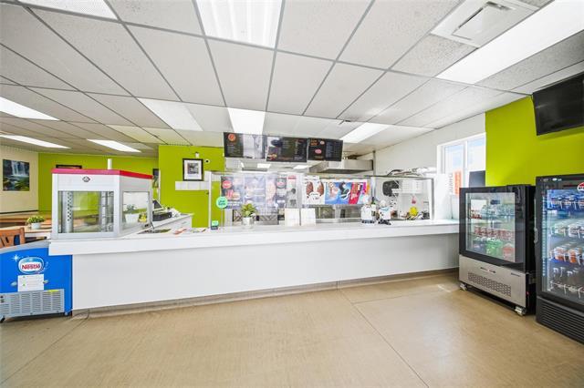 163 Henderson Hwy, Winnipeg, MB