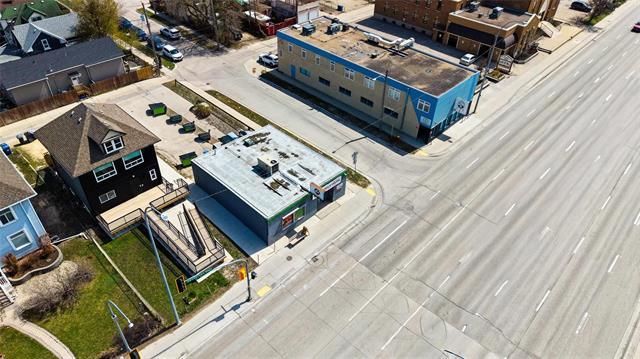163 Henderson Hwy, Winnipeg, MB