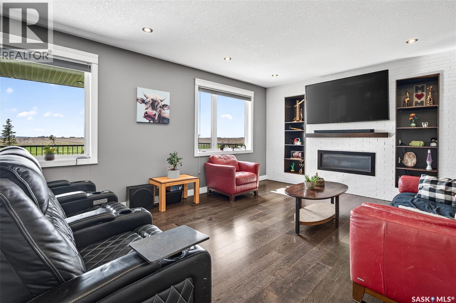 156 Iron Bridge Drive, Moose Jaw, SK - Indoor Photo Showing Living Room With Fireplace