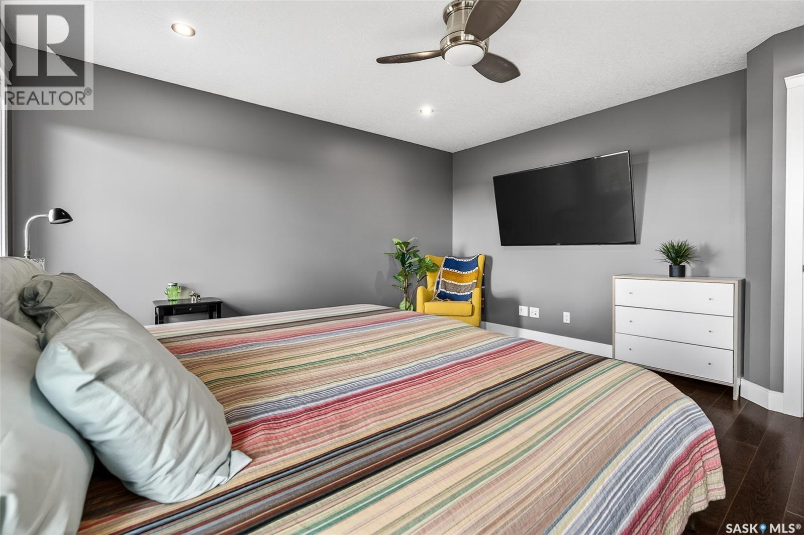 156 Iron Bridge Drive, Moose Jaw, SK - Indoor Photo Showing Bedroom