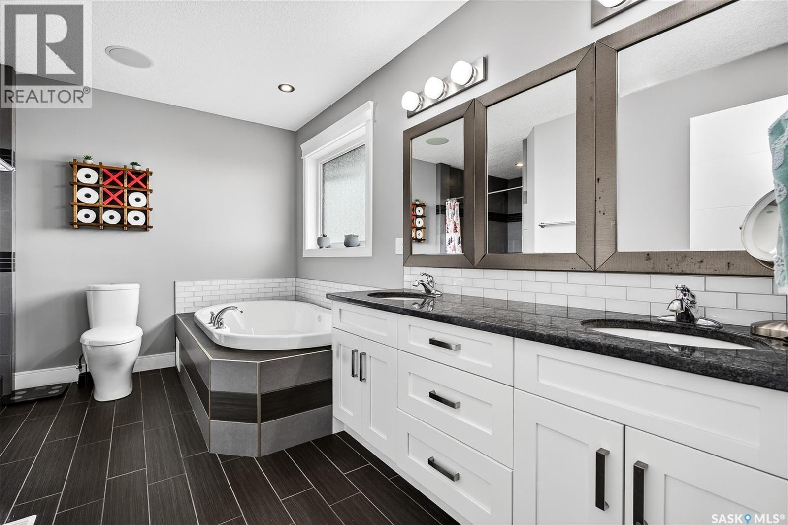 156 Iron Bridge Drive, Moose Jaw, SK - Indoor Photo Showing Bathroom