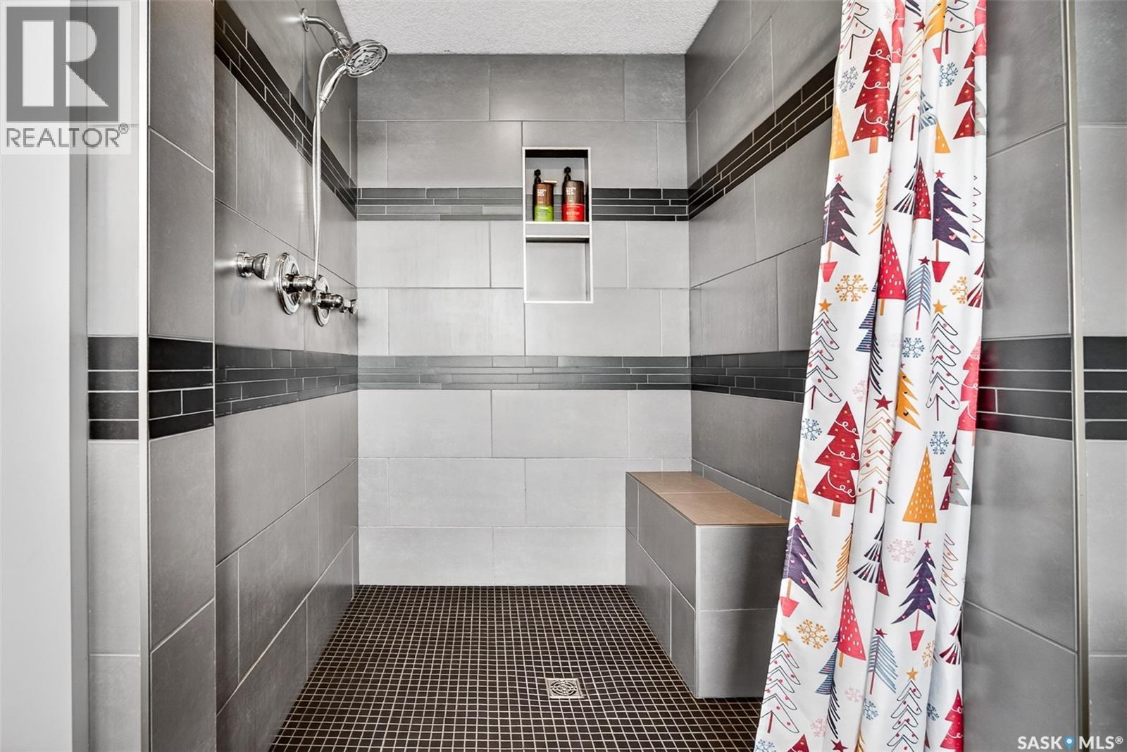 156 Iron Bridge Drive, Moose Jaw, SK - Indoor Photo Showing Bathroom