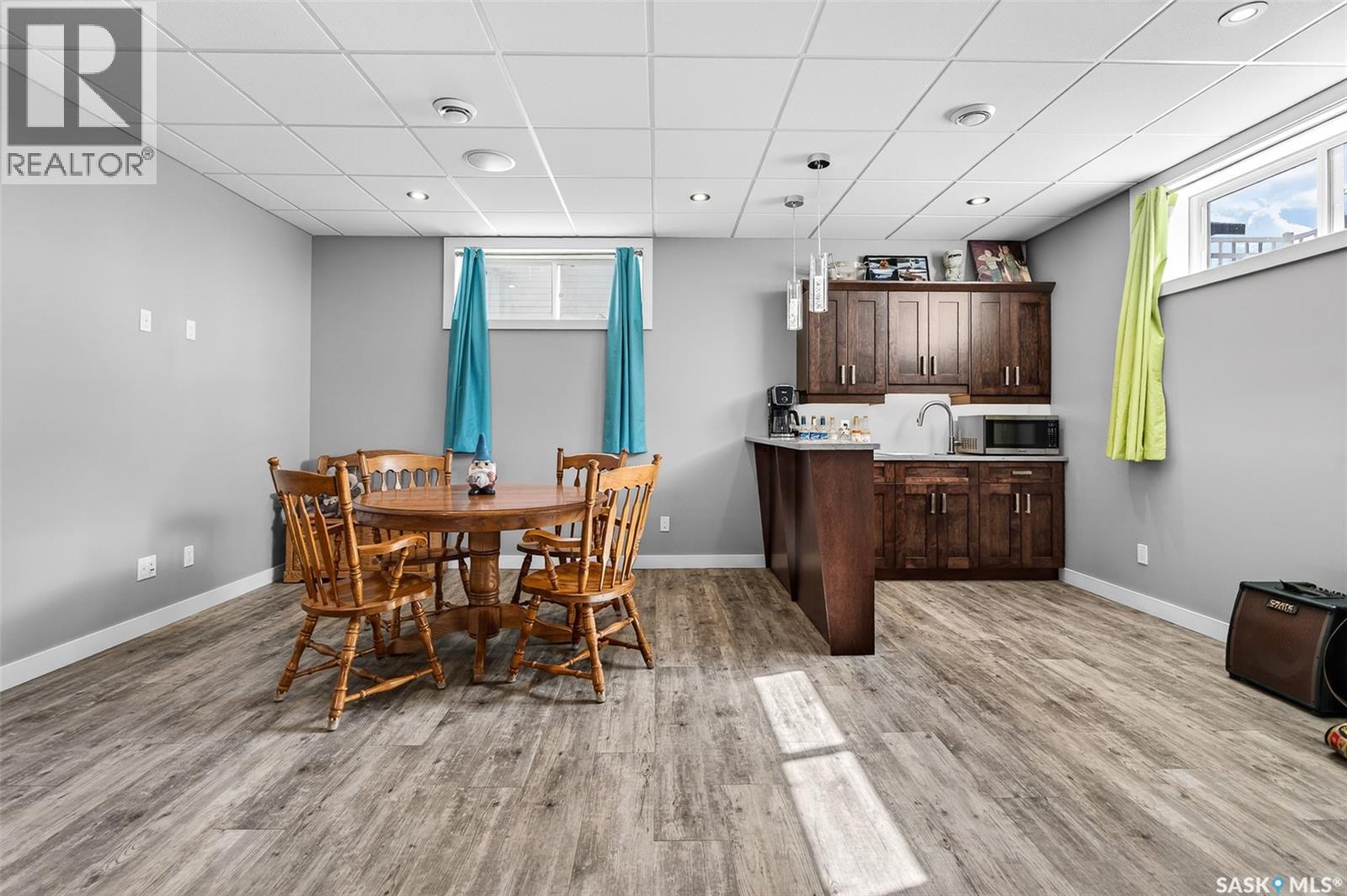 156 Iron Bridge Drive, Moose Jaw, SK - Indoor Photo Showing Dining Room