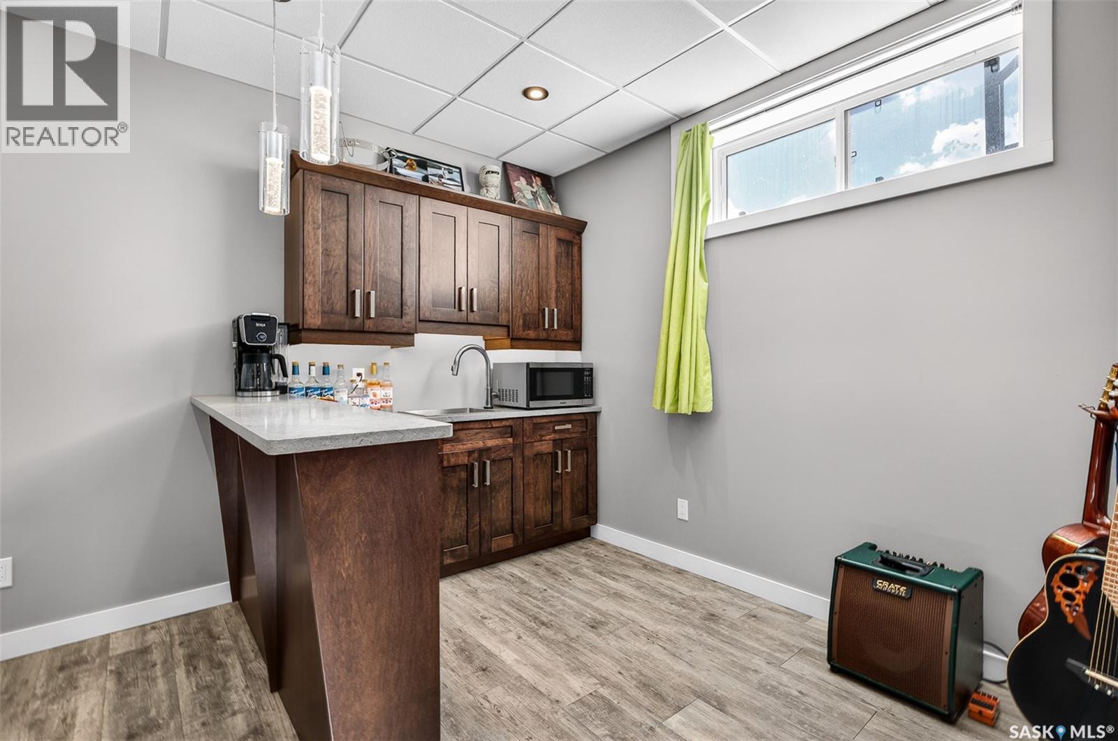 156 Iron Bridge Drive, Moose Jaw, SK - Indoor Photo Showing Kitchen