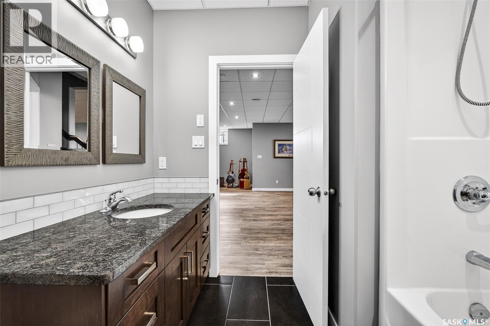 156 Iron Bridge Drive, Moose Jaw, SK - Indoor Photo Showing Bathroom