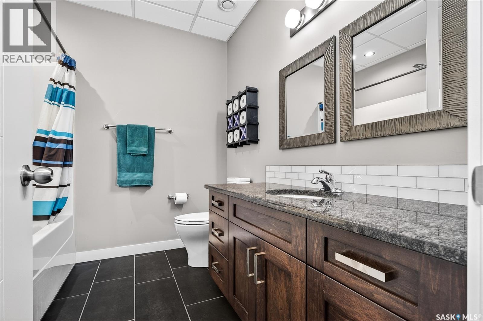 156 Iron Bridge Drive, Moose Jaw, SK - Indoor Photo Showing Bathroom