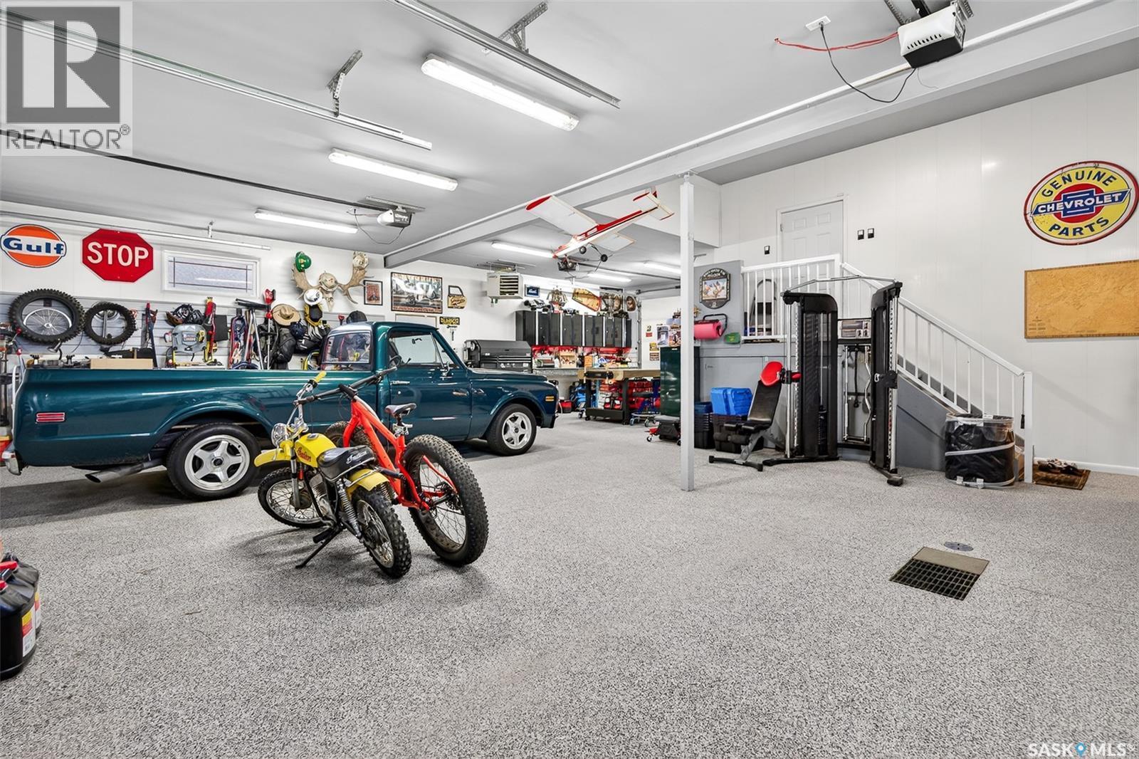 156 Iron Bridge Drive, Moose Jaw, SK - Indoor Photo Showing Garage