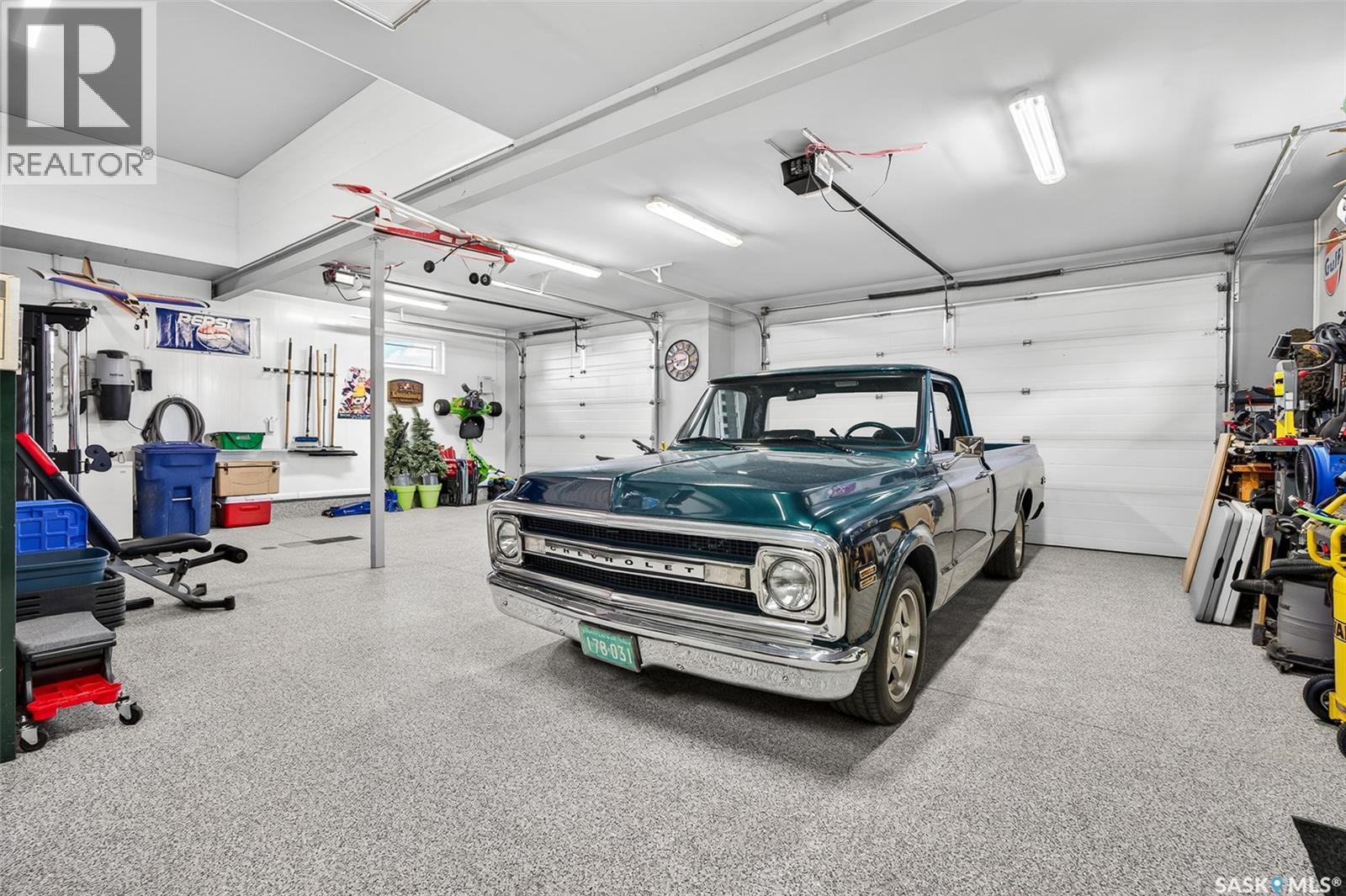 156 Iron Bridge Drive, Moose Jaw, SK - Indoor Photo Showing Garage