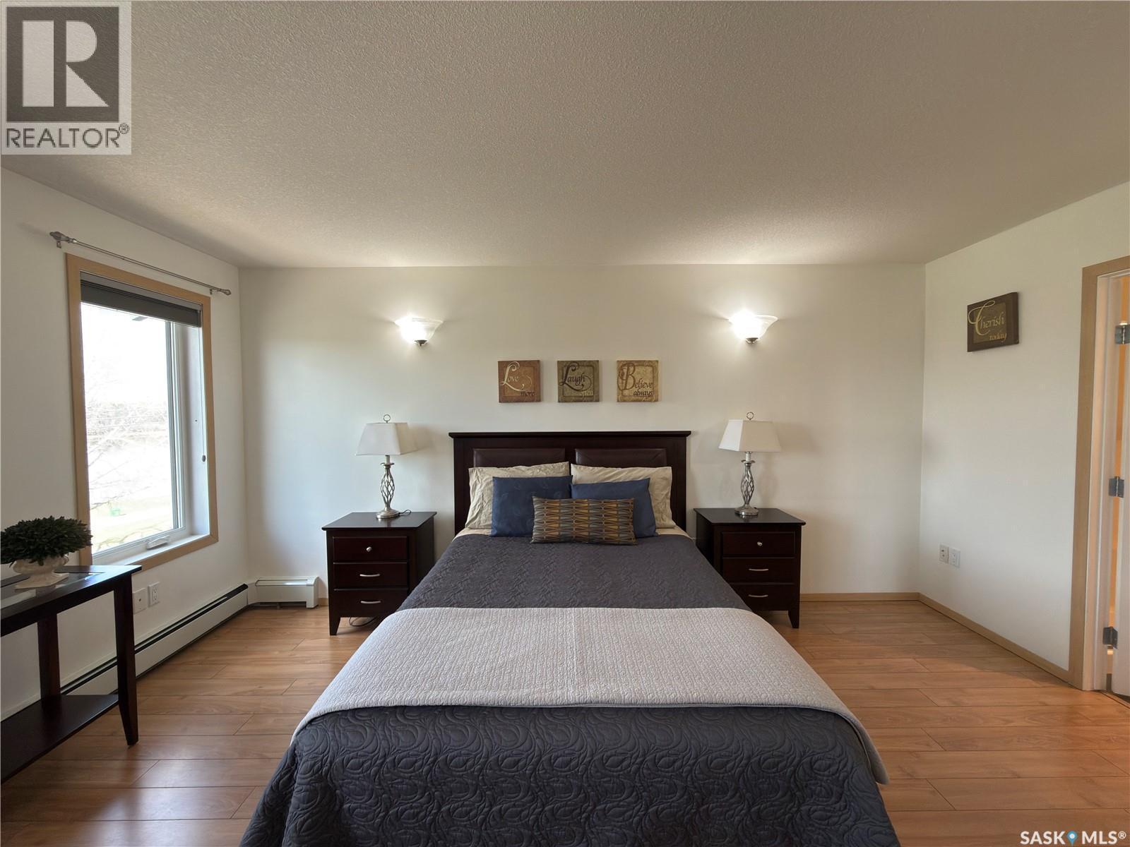 404 395 River Street E, Prince Albert, SK - Indoor Photo Showing Bedroom