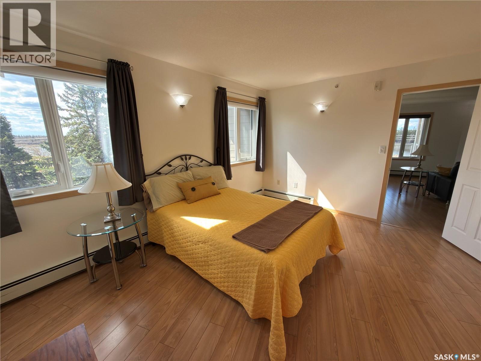 404 395 River Street E, Prince Albert, SK - Indoor Photo Showing Bedroom