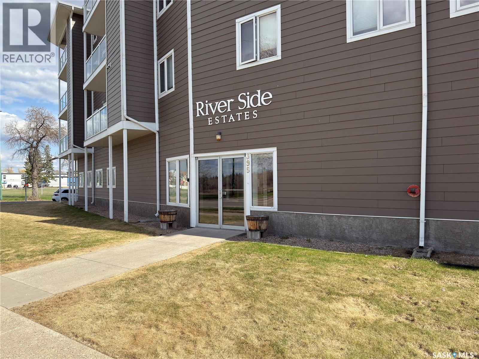404 395 River Street E, Prince Albert, SK - Outdoor With Exterior
