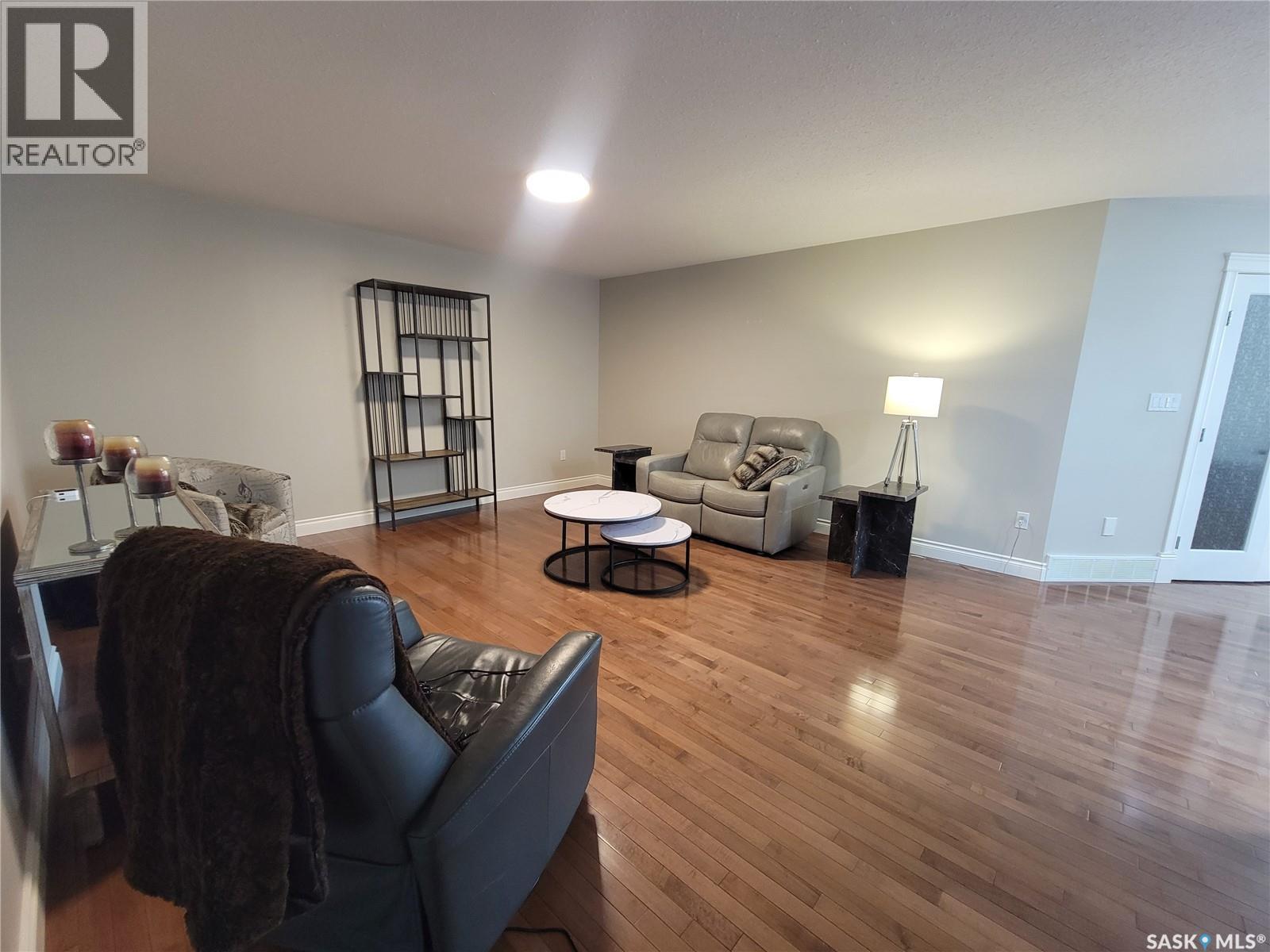 1 5352 Progress Street, Macklin, SK - Indoor