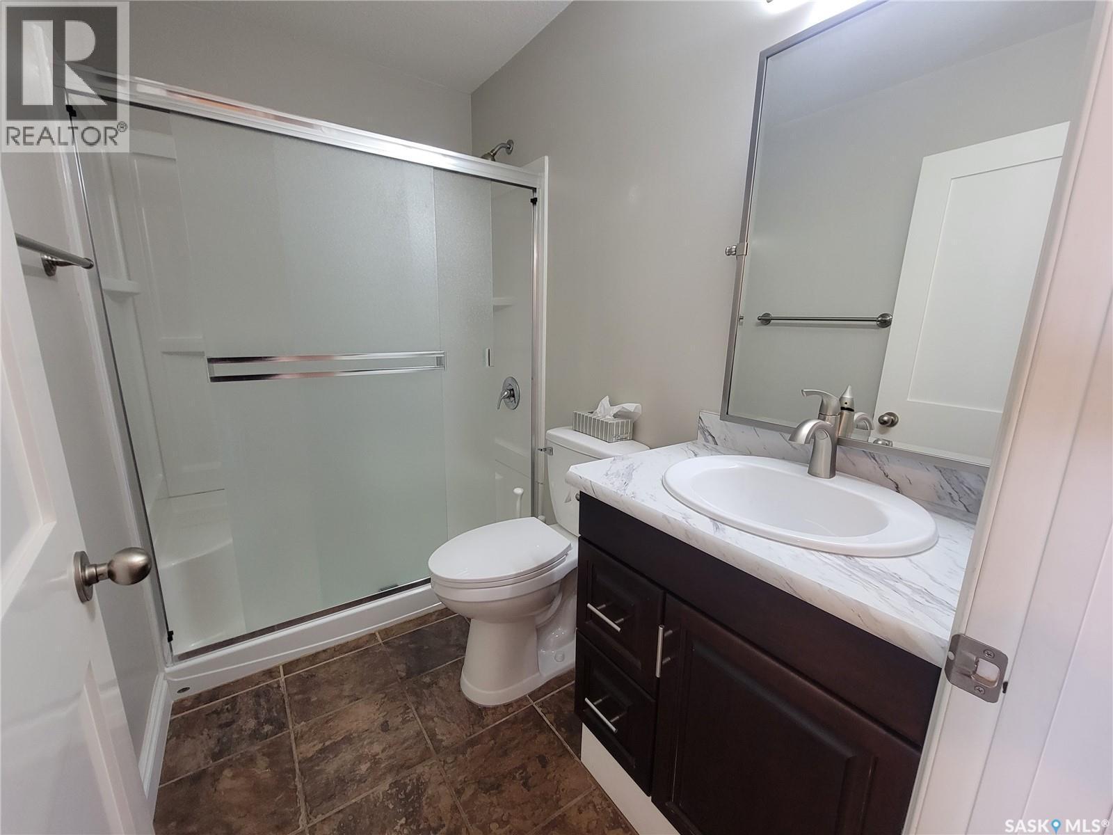 1 5352 Progress Street, Macklin, SK - Indoor Photo Showing Bathroom