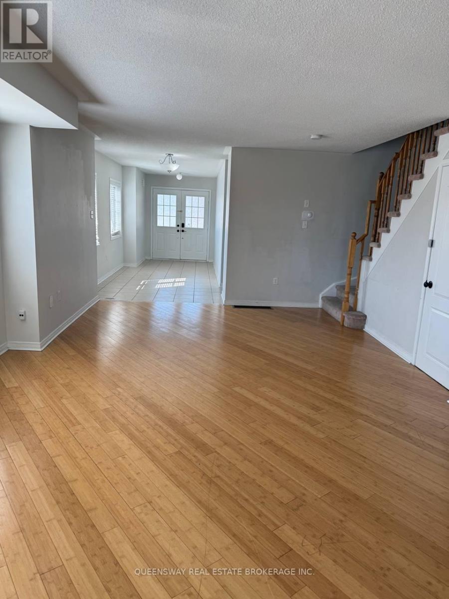 514 Candlestick Circle, Mississauga, ON - Indoor Photo Showing Other Room