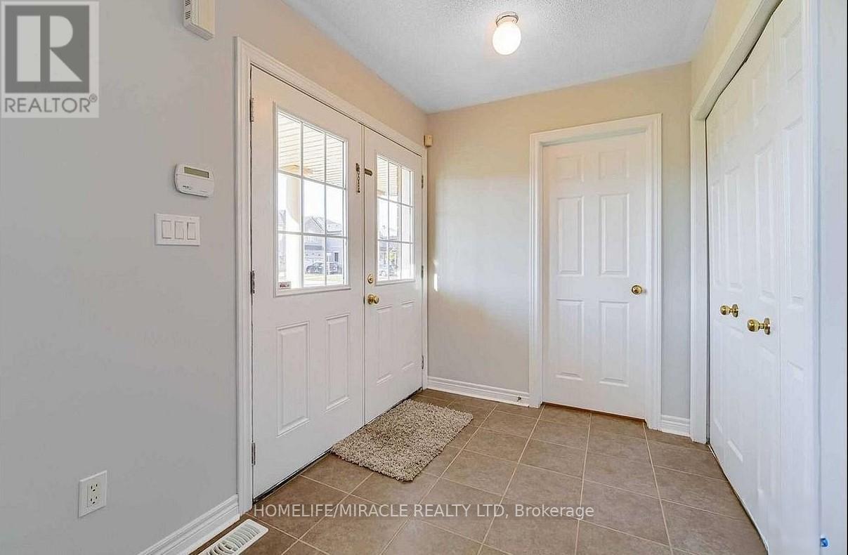 1439 Costigan Road, Milton, ON - Indoor Photo Showing Other Room